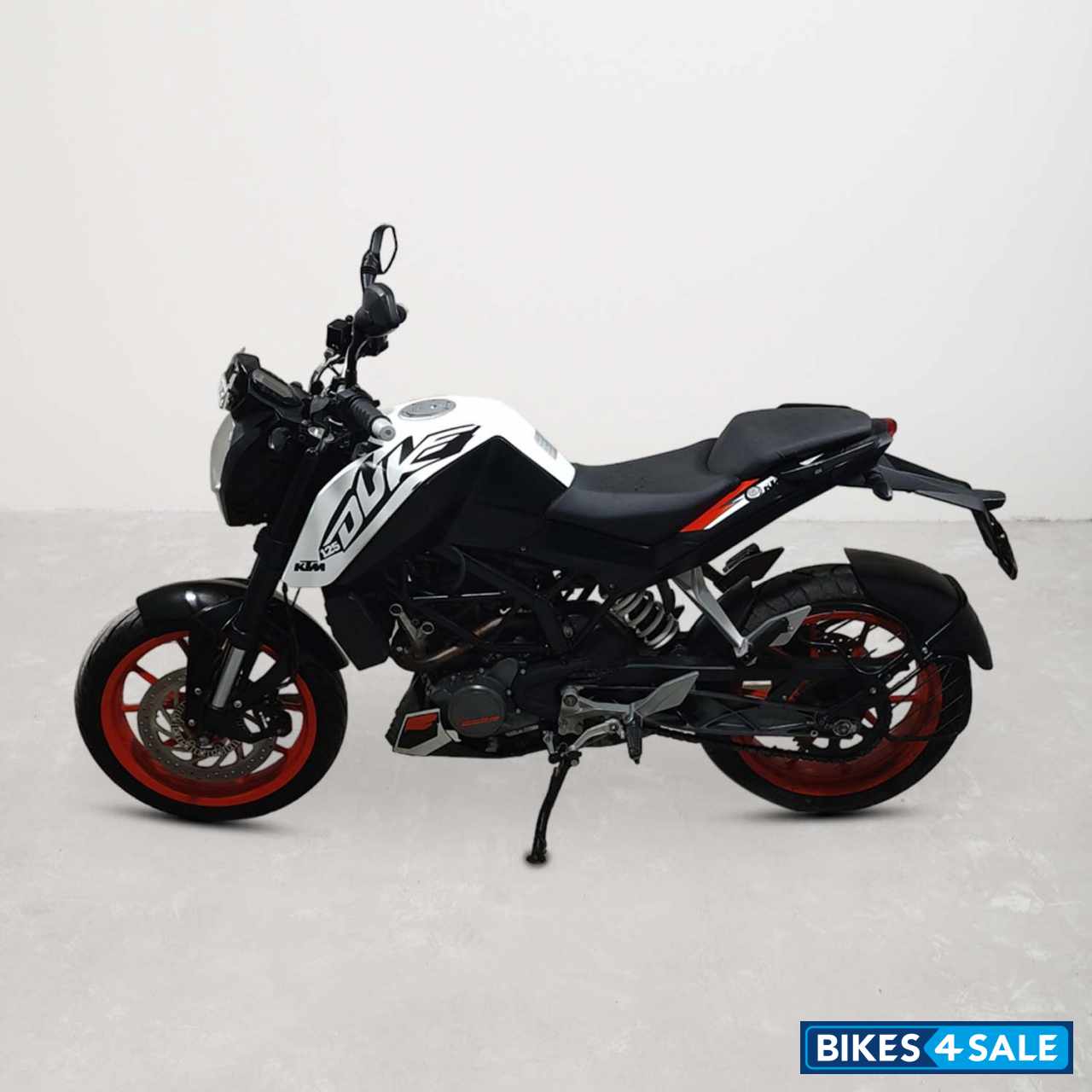 KTM Duke 125