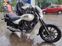 Bajaj Avenger Street 220