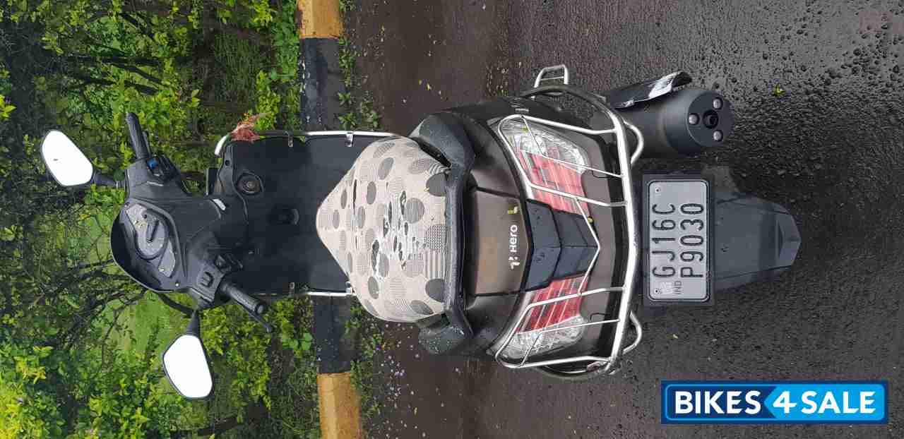 Gray Hero Maestro Edge 125