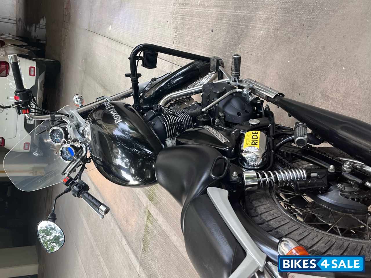 Stone Black Royal Enfield Thunderbird 350