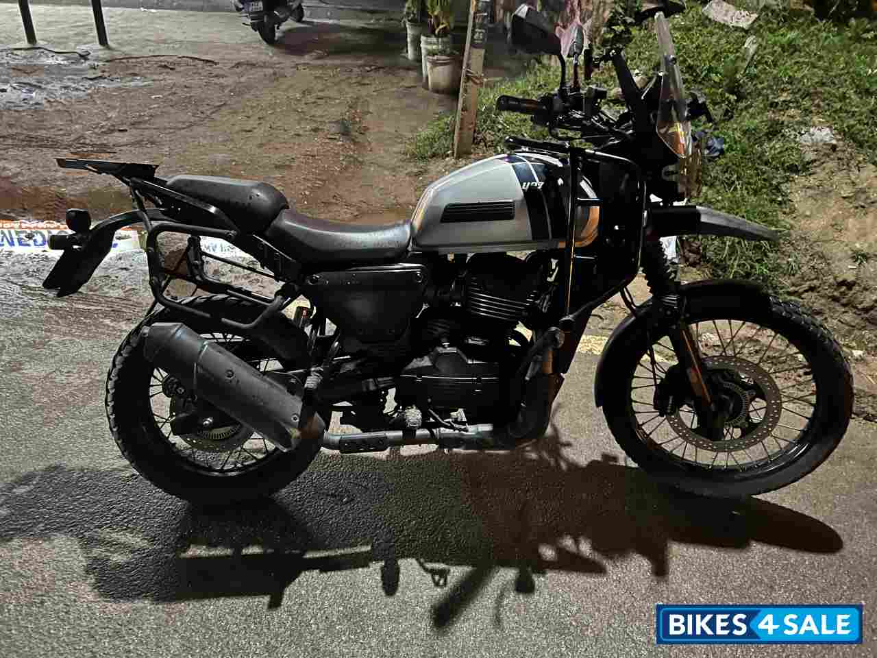 Slick Silver Yezdi Adventure Matte