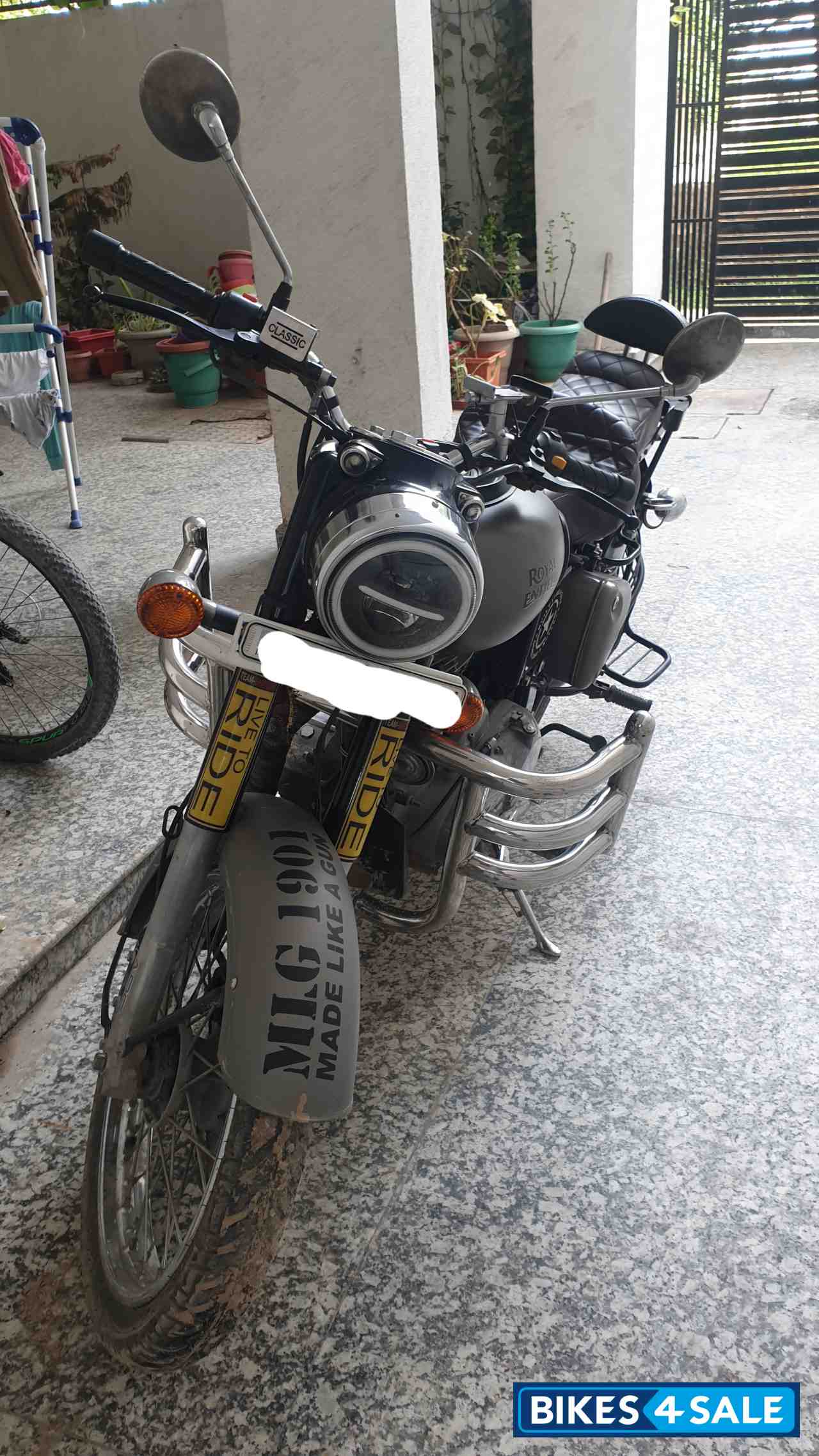 Royal Enfield Classic 350