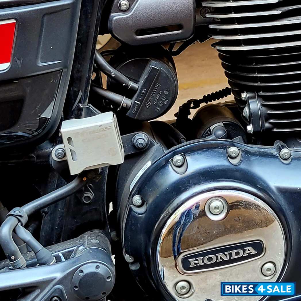 Red And Black Honda CB350RS