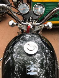 Black Royal Enfield Thunderbird TwinSpark 350