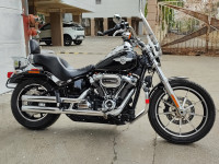 Black Harley Davidson Low Rider