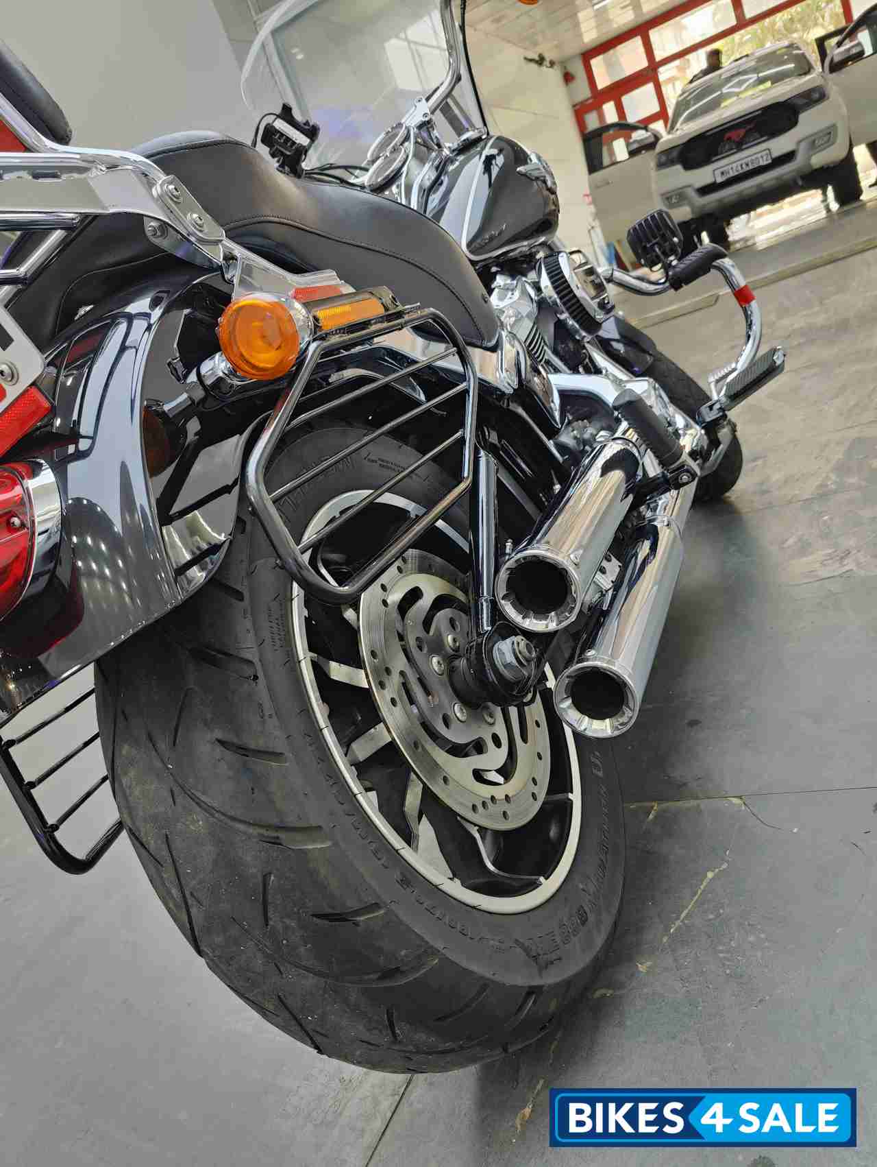 Black Harley Davidson Low Rider