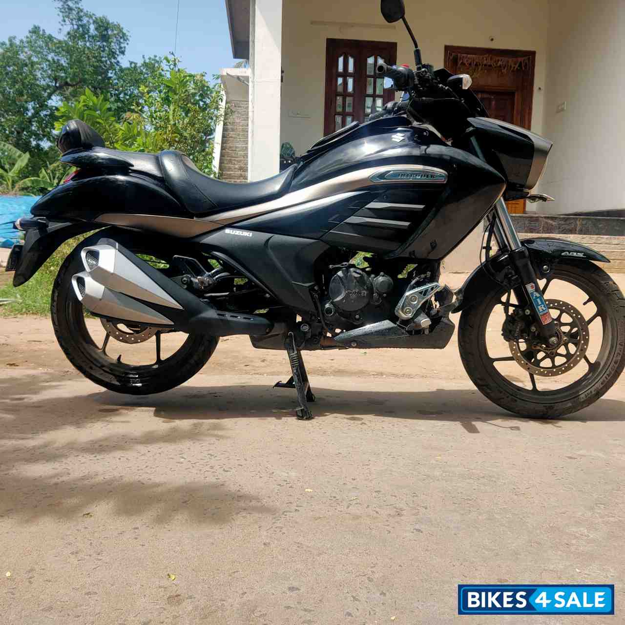 Suzuki Intruder 150 BS6