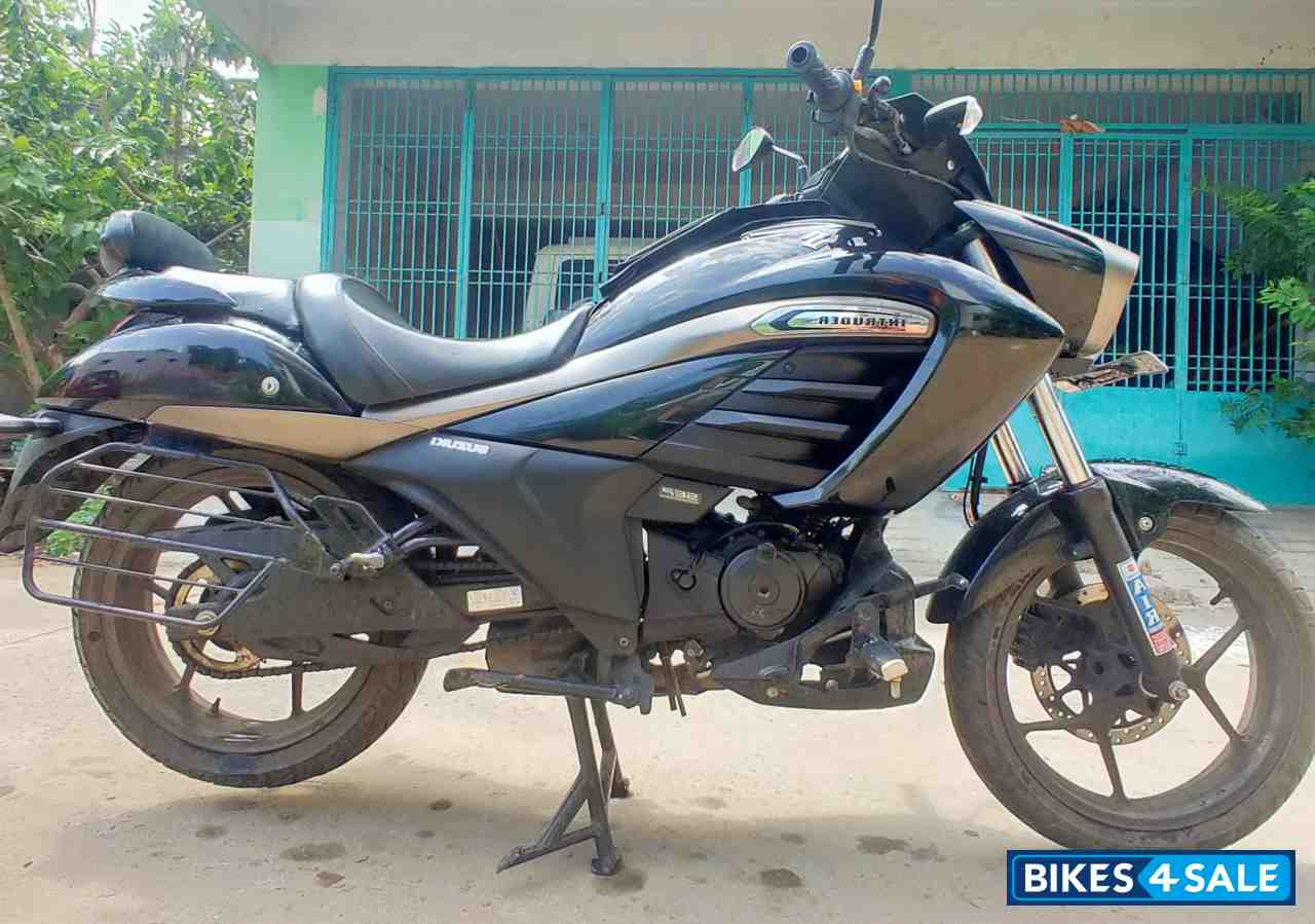 Suzuki Intruder 150 BS6