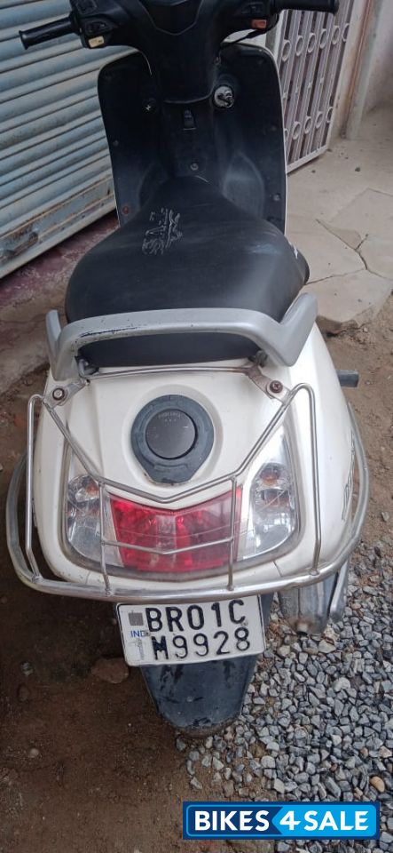 White TVS Jupiter White TVS Jupiter