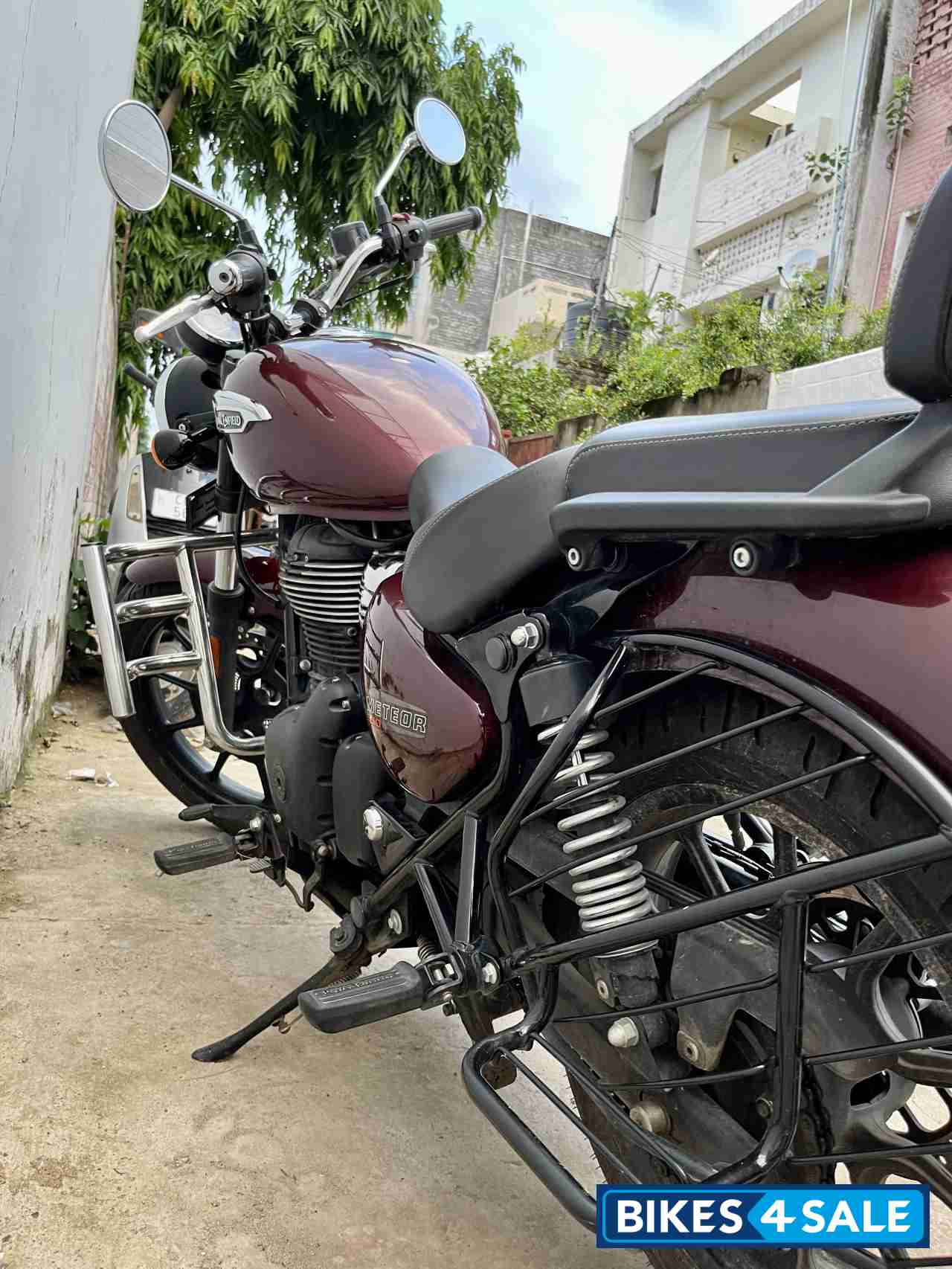 Royal Enfield Meteor 350 Stellar