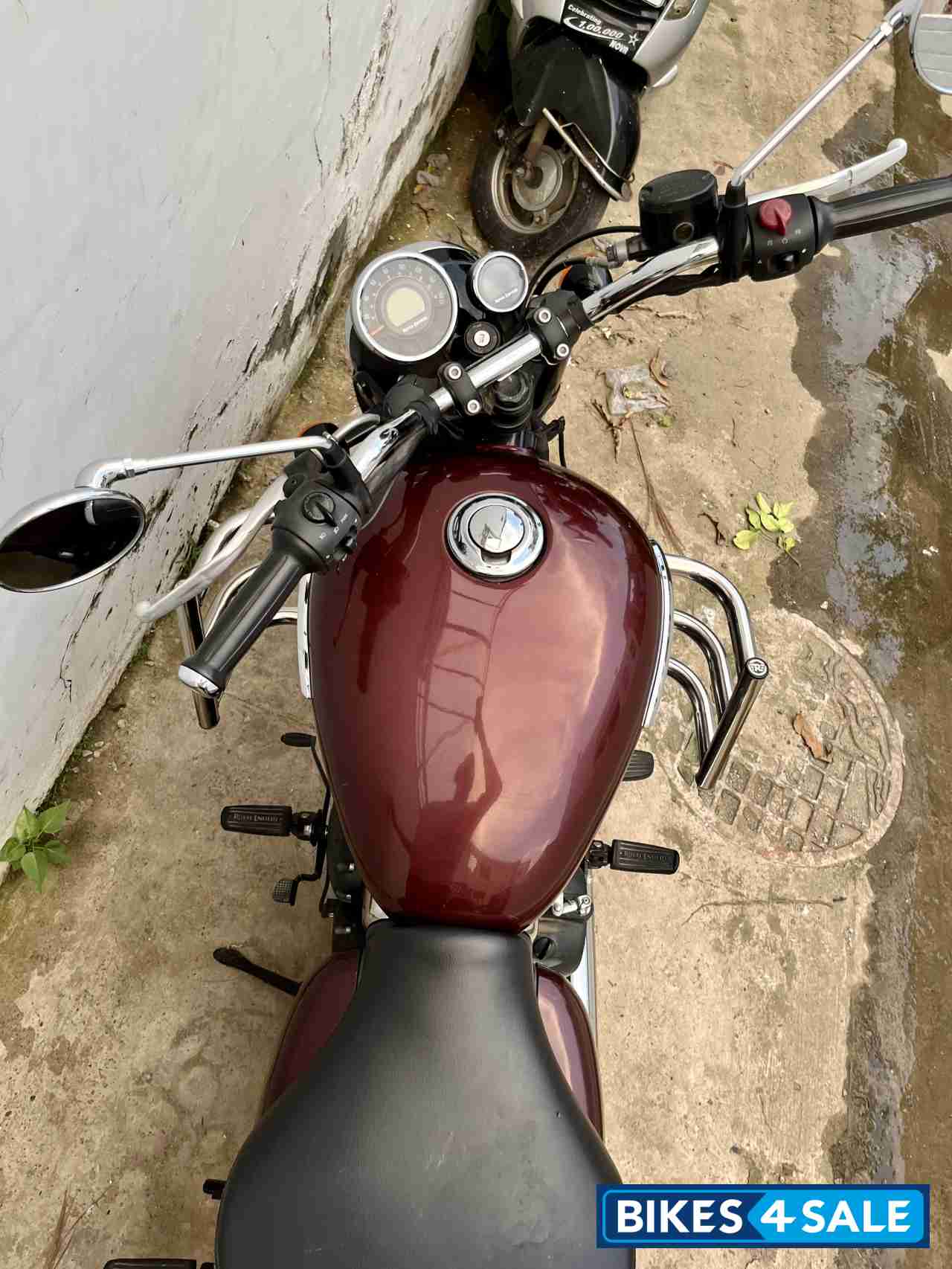 Royal Enfield Meteor 350 Stellar