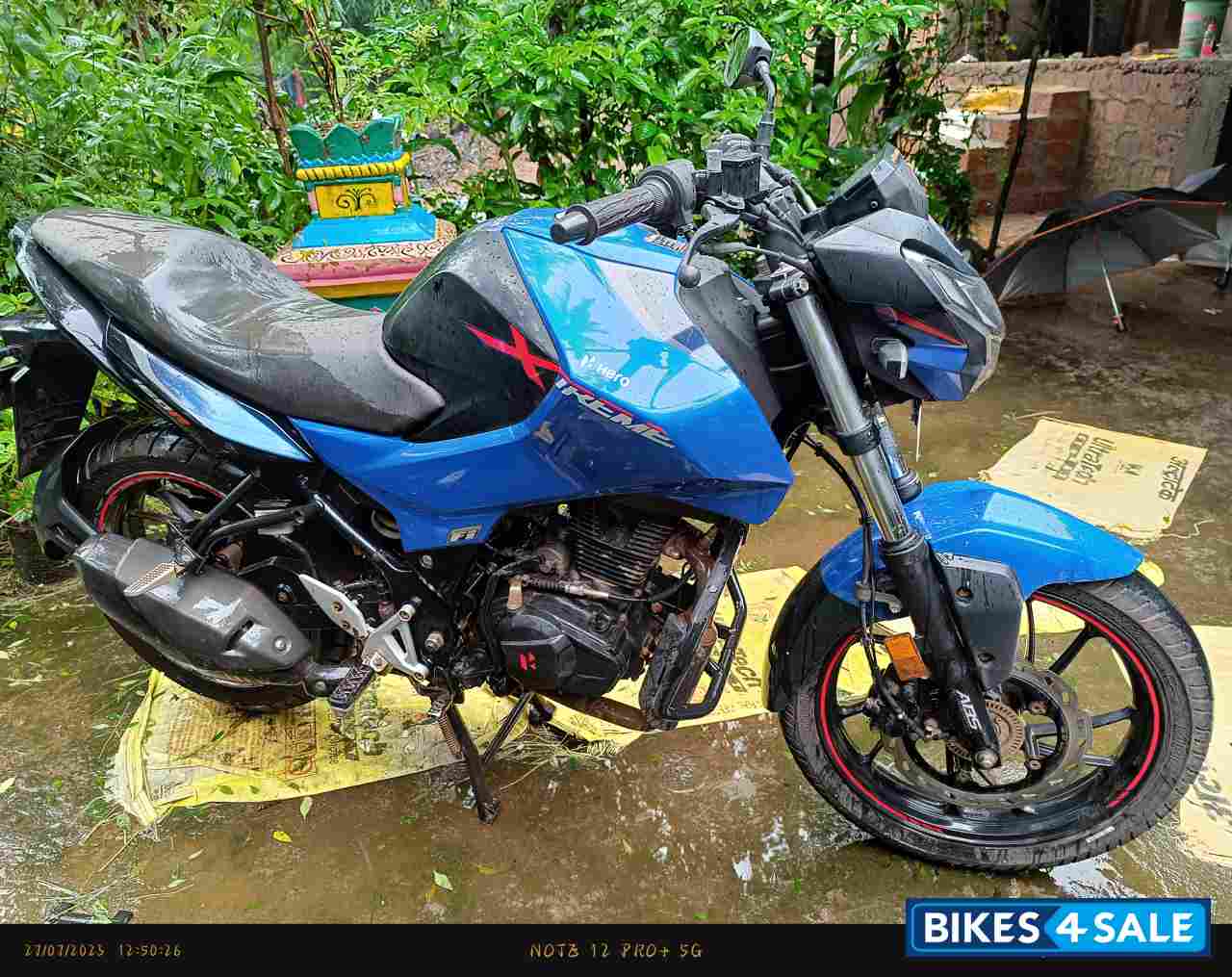 Black Metalic Hero Xtreme 160R