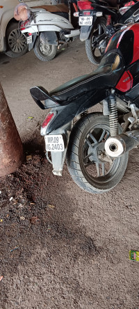Bajaj V15