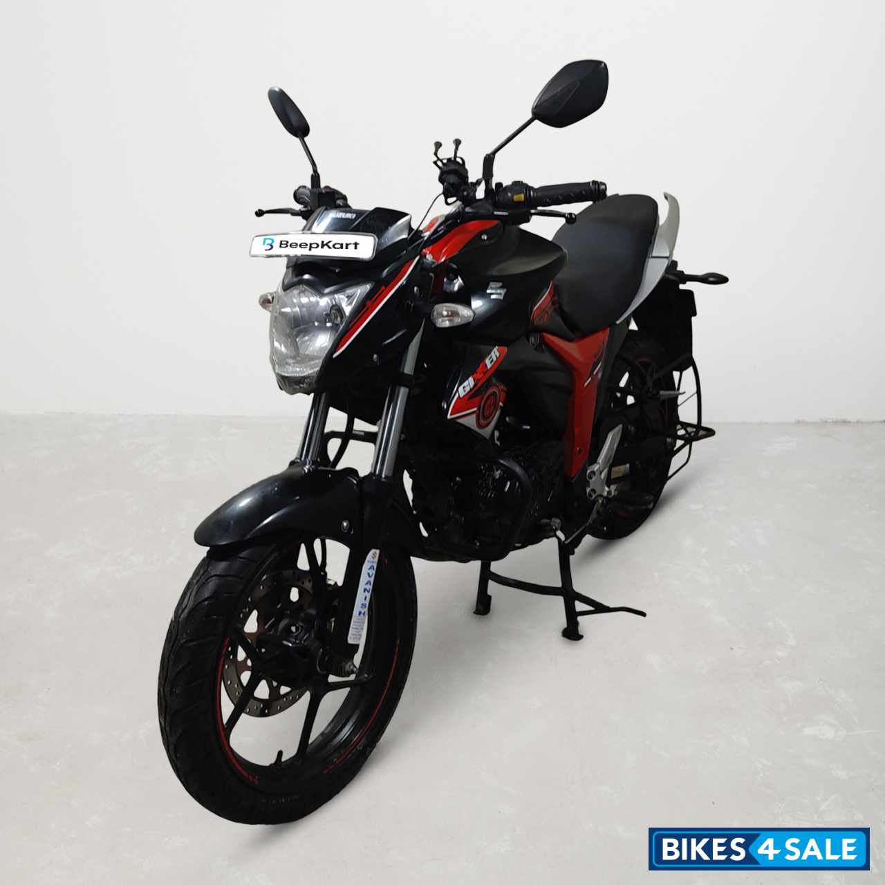 Suzuki Gixxer SF