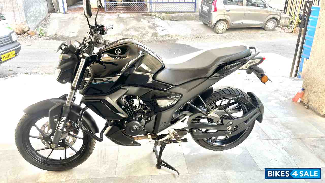 Yamaha FZ FI V3 BS6