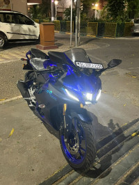 Yamaha R15 V4