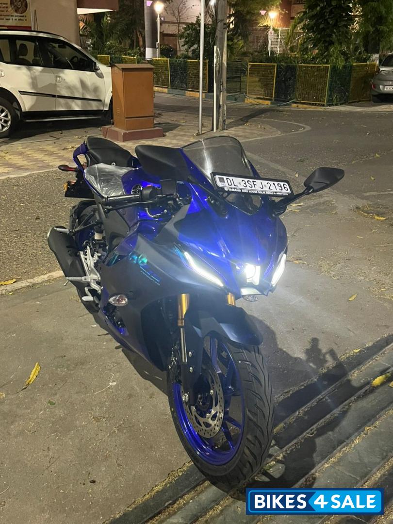 Yamaha R15 V4