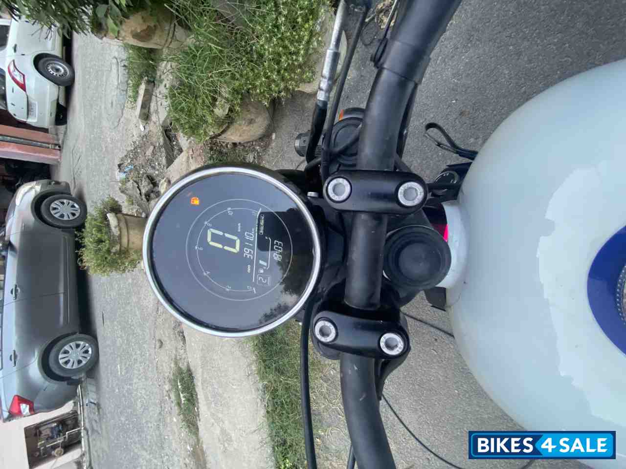 Jawa 42 Bobber Dual Channel ABS