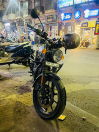 Rebel Black Royal Enfield Hunter 350 Metro