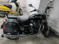Black Royal Enfield Thunderbird 500