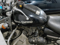 Black Royal Enfield Thunderbird 500