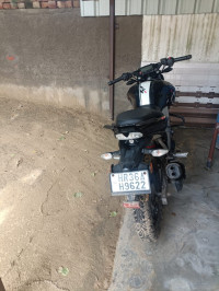 Black TVS Apache RTR 160 4V BS6