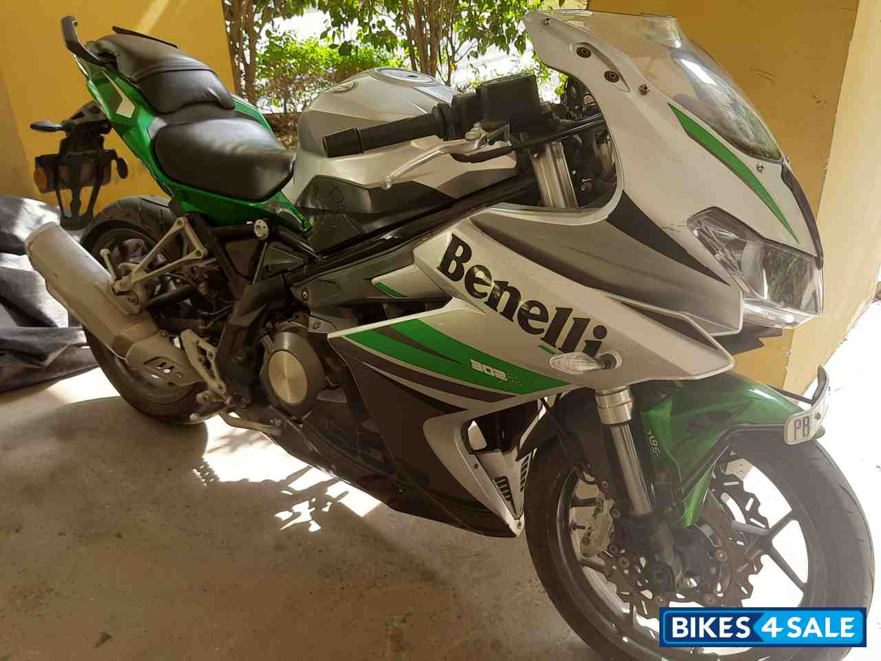 Benelli 302R Benelli 302R