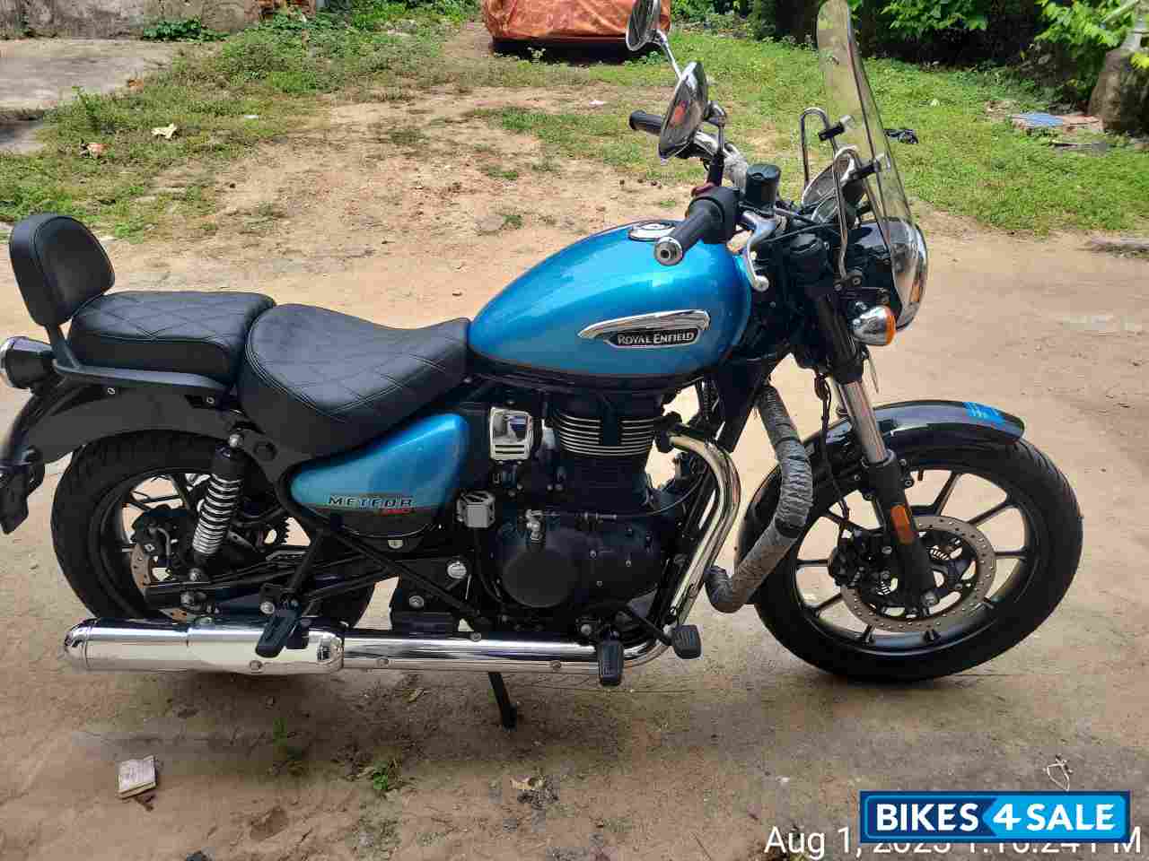 Blue Royal Enfield Meteor 350 Supernova