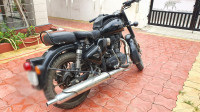 Black Royal Enfield Classic 350 Dual Channel BS6