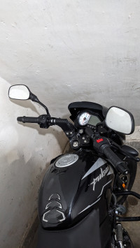 Black Bajaj Pulsar 150 BS6