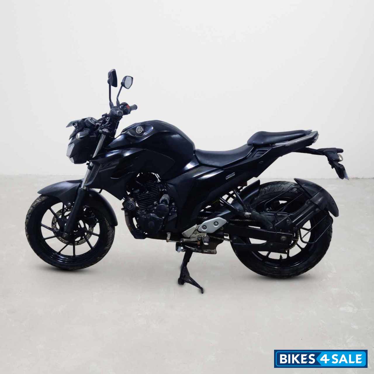 Yamaha FZ25
