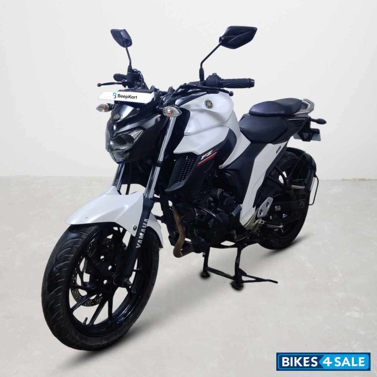 Yamaha FZ25