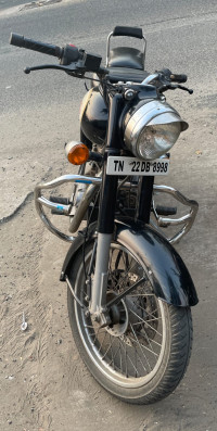 Black Royal Enfield Classic 350