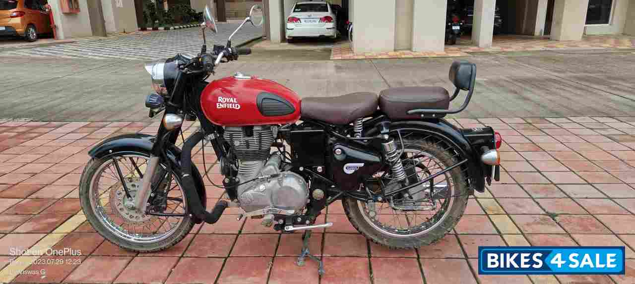 Royal Enfield Classic 350 Redditch Red