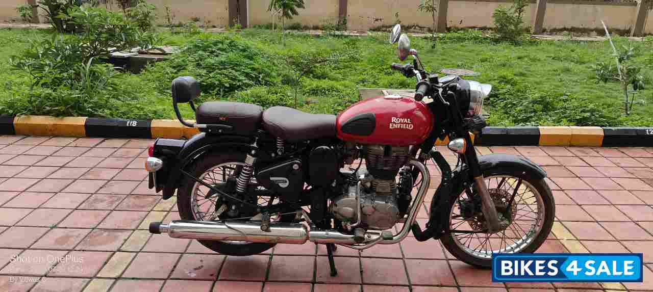 Royal Enfield Classic 350 Redditch Red