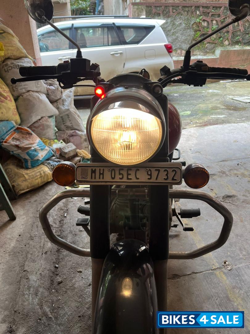 Redittch Red Royal Enfield Classic 350 Redittch Red Royal Enfield Classic 350