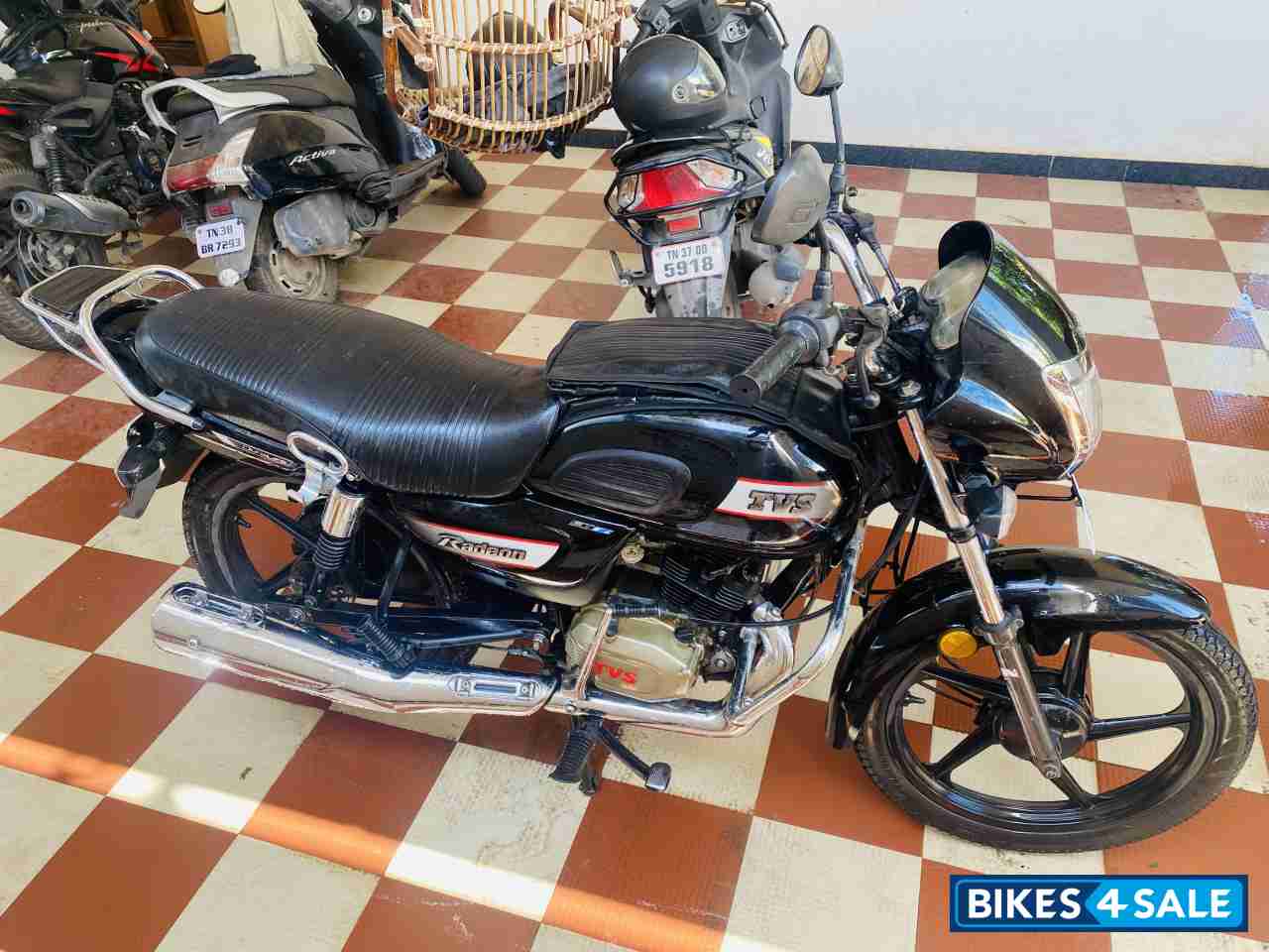 TVS Radeon BS6 TVS Radeon BS6