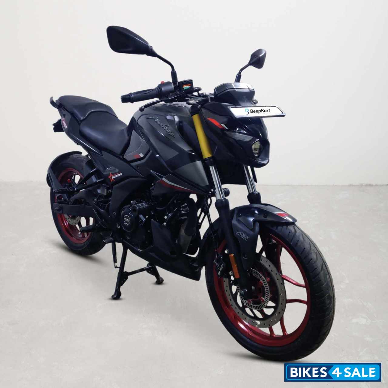 Bajaj Pulsar N160