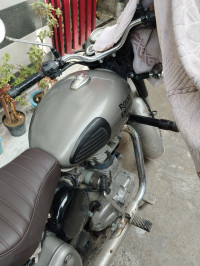 Royal Enfield Classic 350