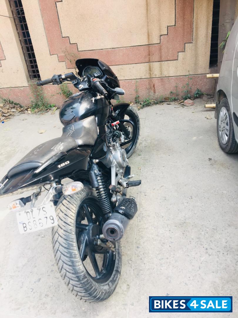 Black Bajaj Pulsar 180 DTSi