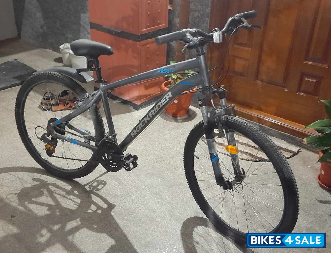 Grey Bicycle Decathlon