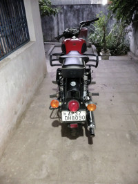 Red Royal Enfield Classic 350 Redditch Red