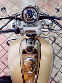 Bajaj Avenger Cruise 220