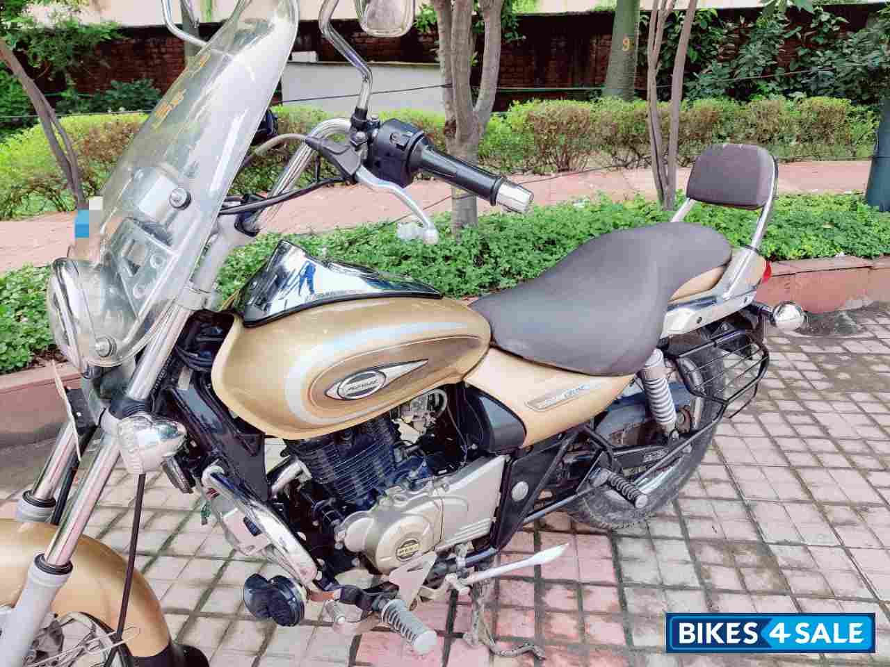 Bajaj Avenger Cruise 220