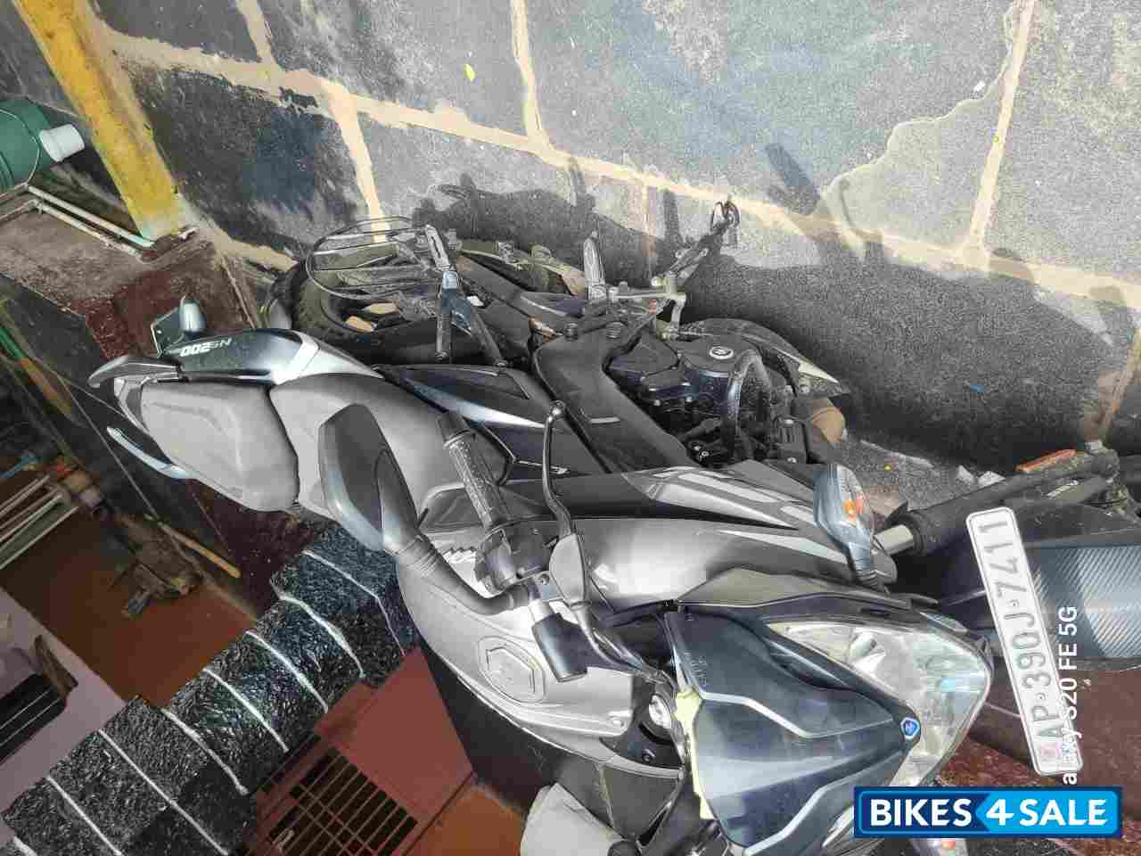 Gray Bajaj Pulsar NS 200 BS6