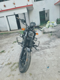 Glossy Black Harley Davidson Street 750