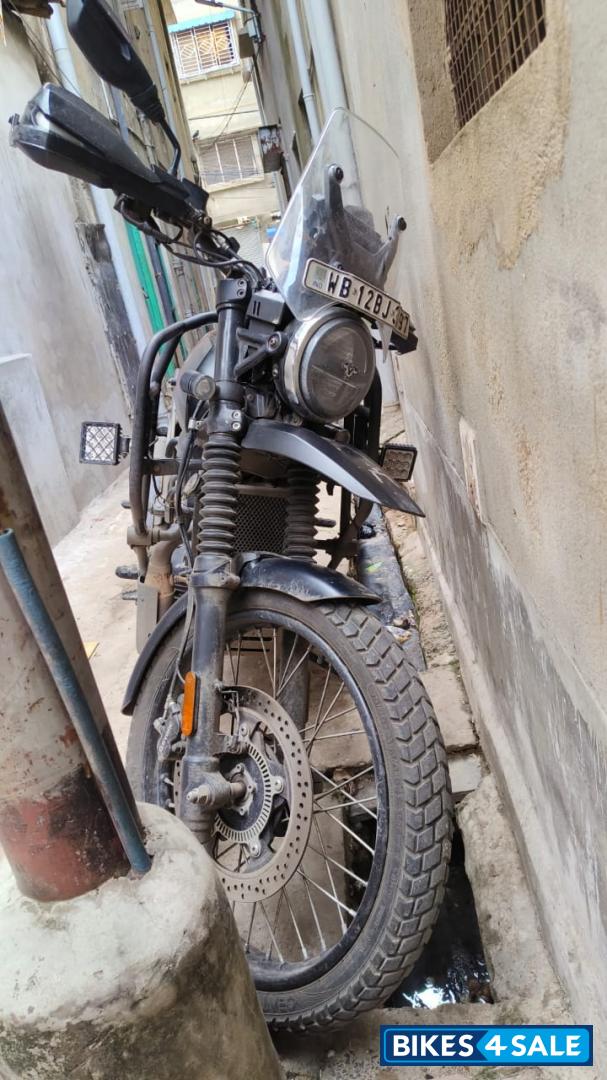 Yezdi Adventure Matte