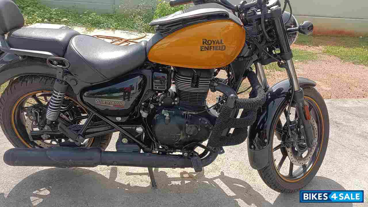 Royal Enfield Meteor 350 Fireball