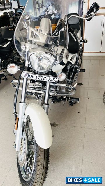 Bajaj Avenger Cruise 220 BS6