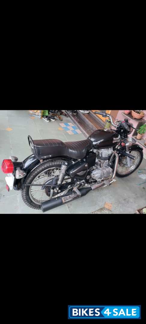 Black Royal Enfield Bullet Electra
